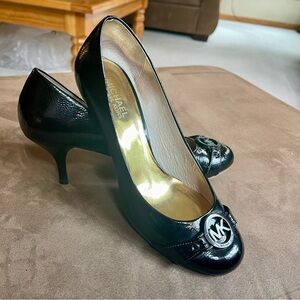AUTHENTIC MICHAEL BY MICHAEL KORS BLACK LEATHER PUMPS